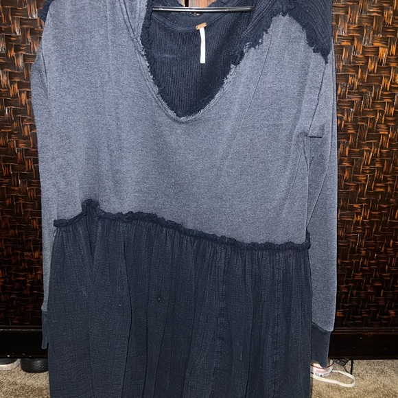 Free people summer dreams pullover. - Picture 3 of 6